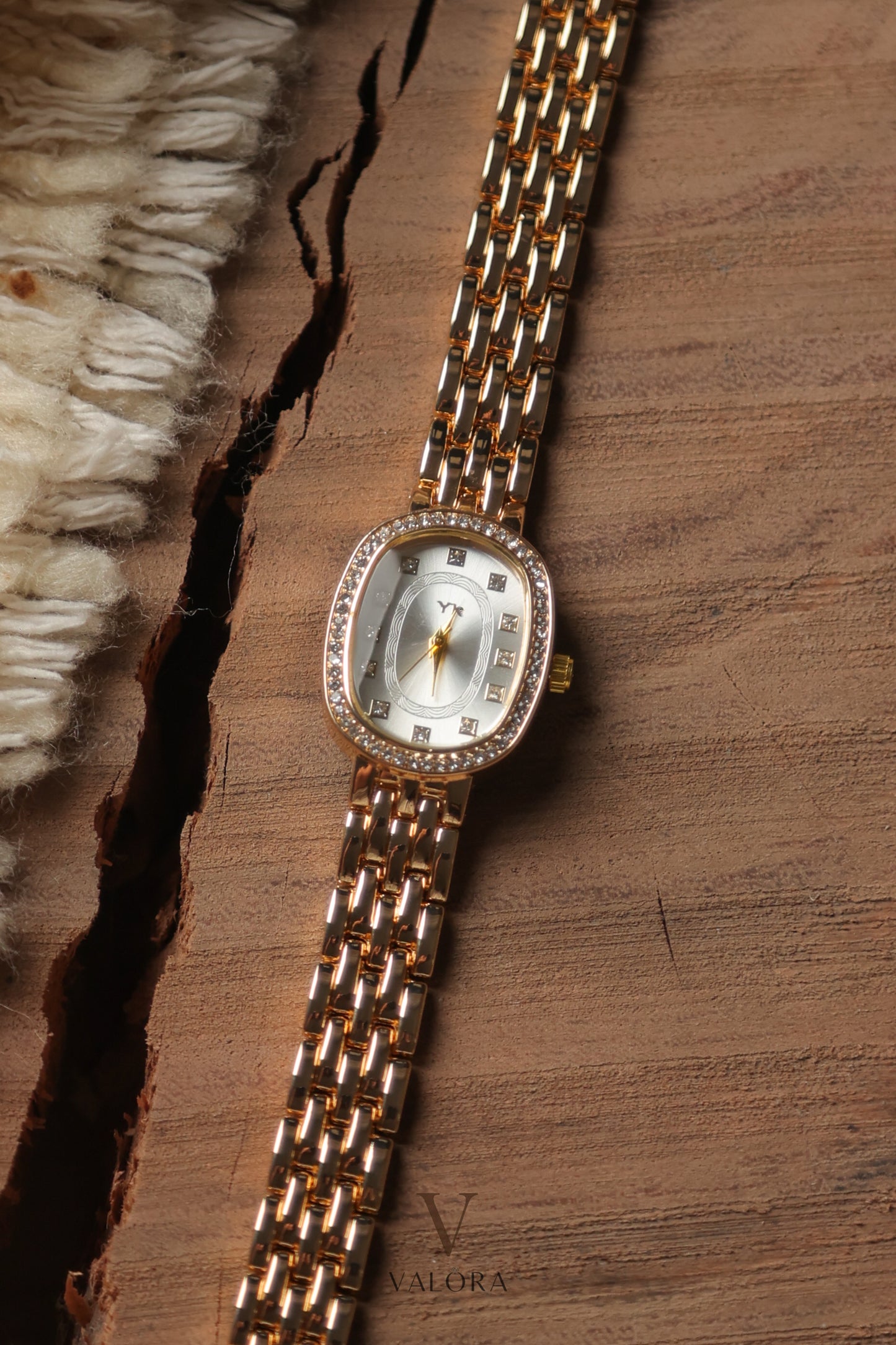 Ey-ki Diamond Oval Golden