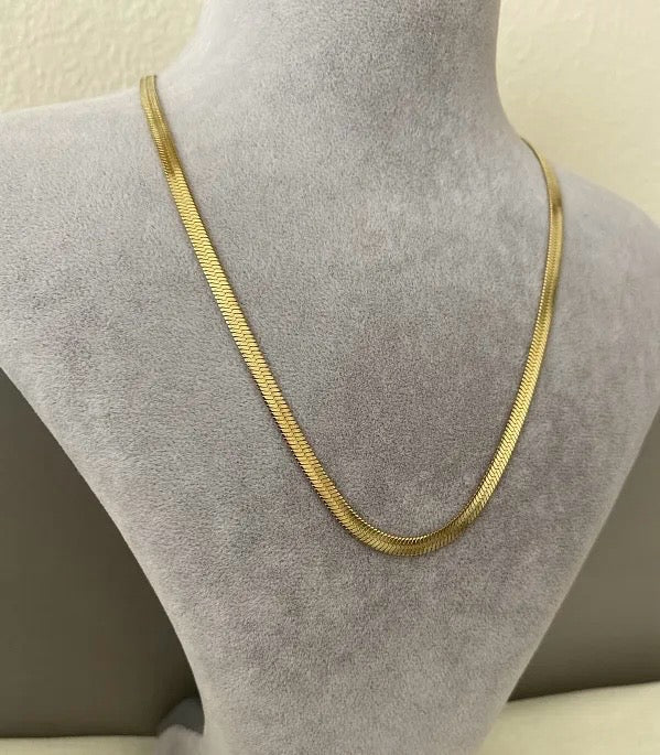 Snake chain necklace