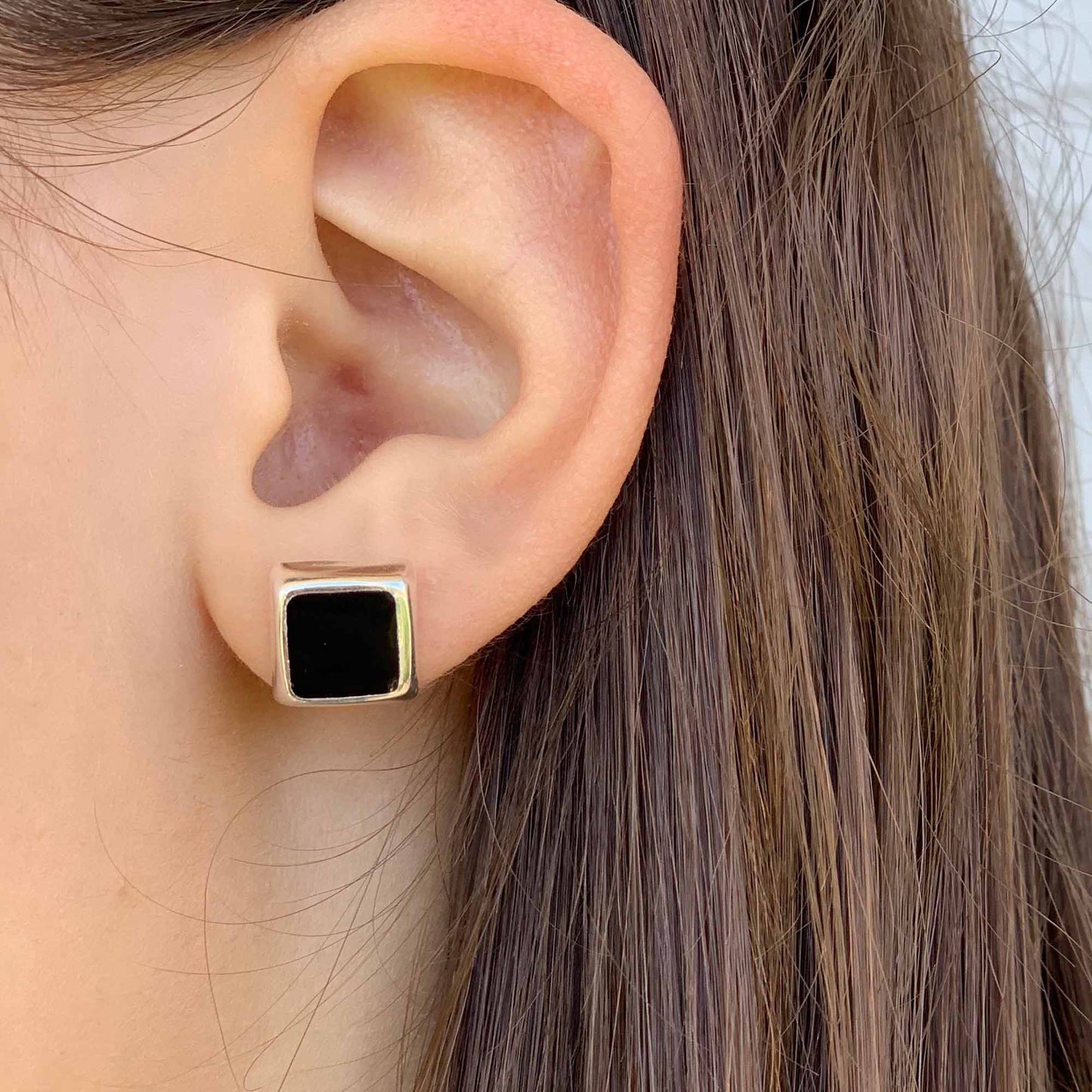Square stud earrings