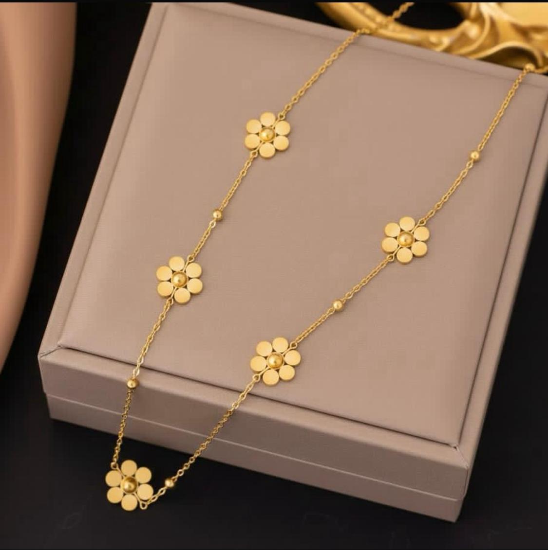 Daisy Flower Necklace