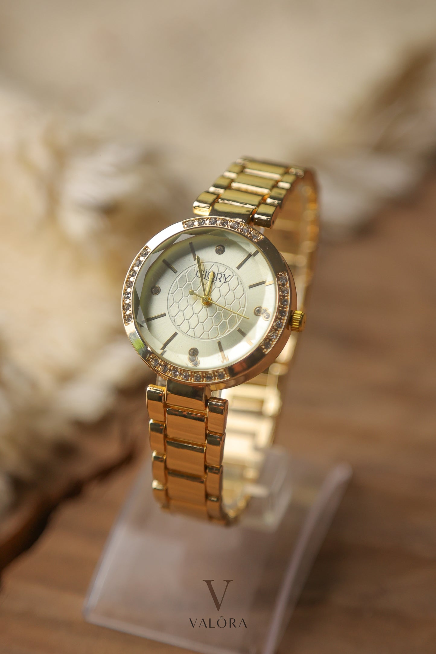 Glo-ry Round Diamond Golden