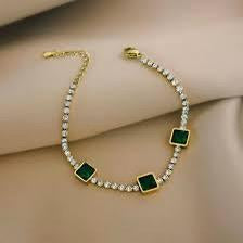 Emerald stoned Bracelet