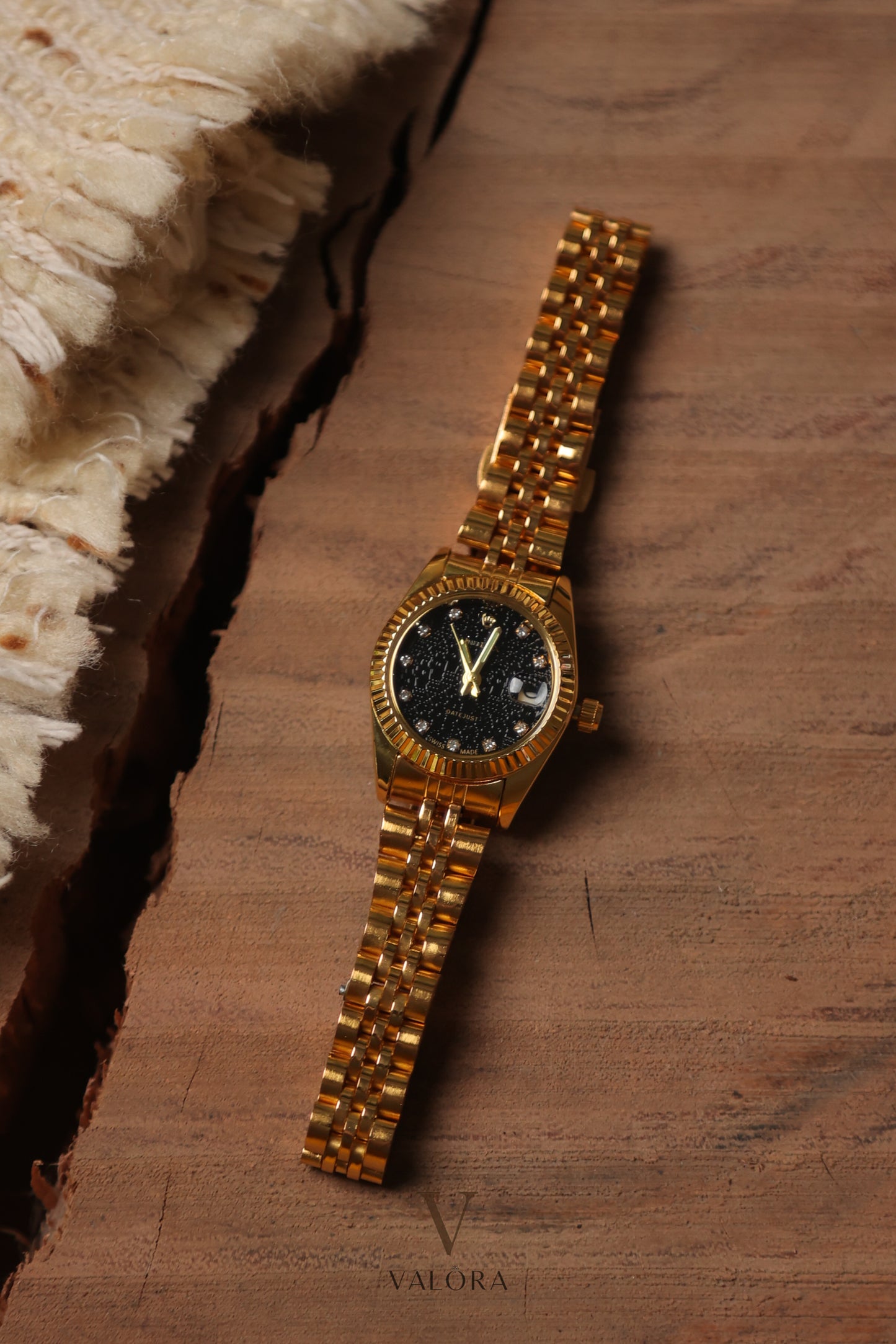Rol-ex Golden Black Dial