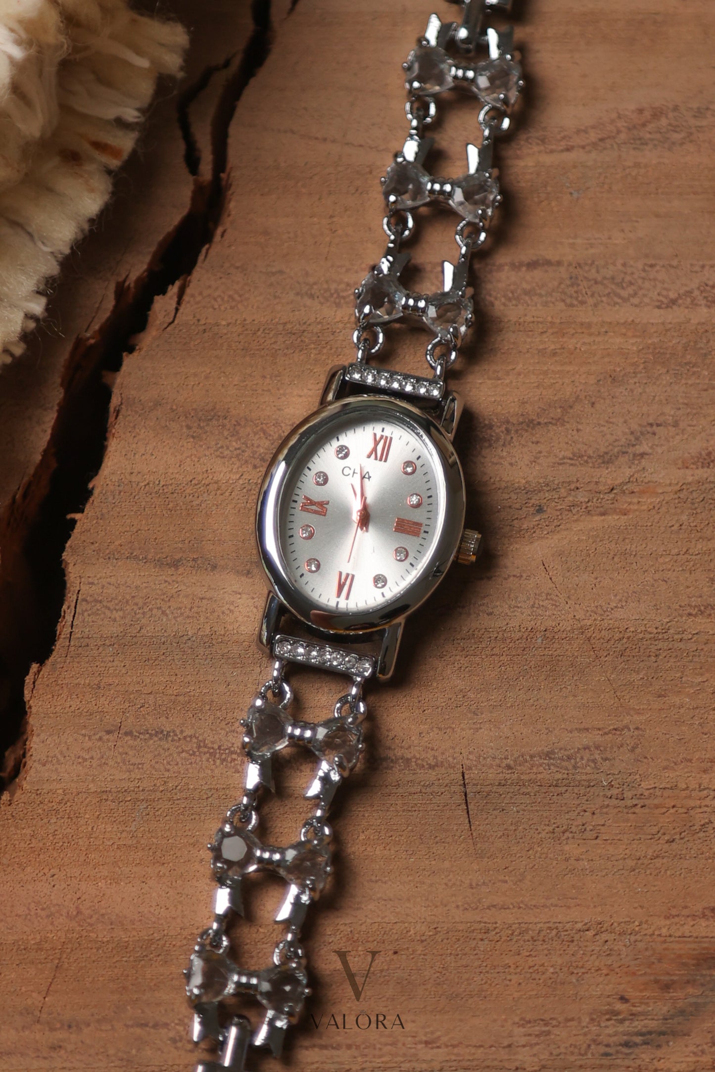 Chan-nel Stoned Silver