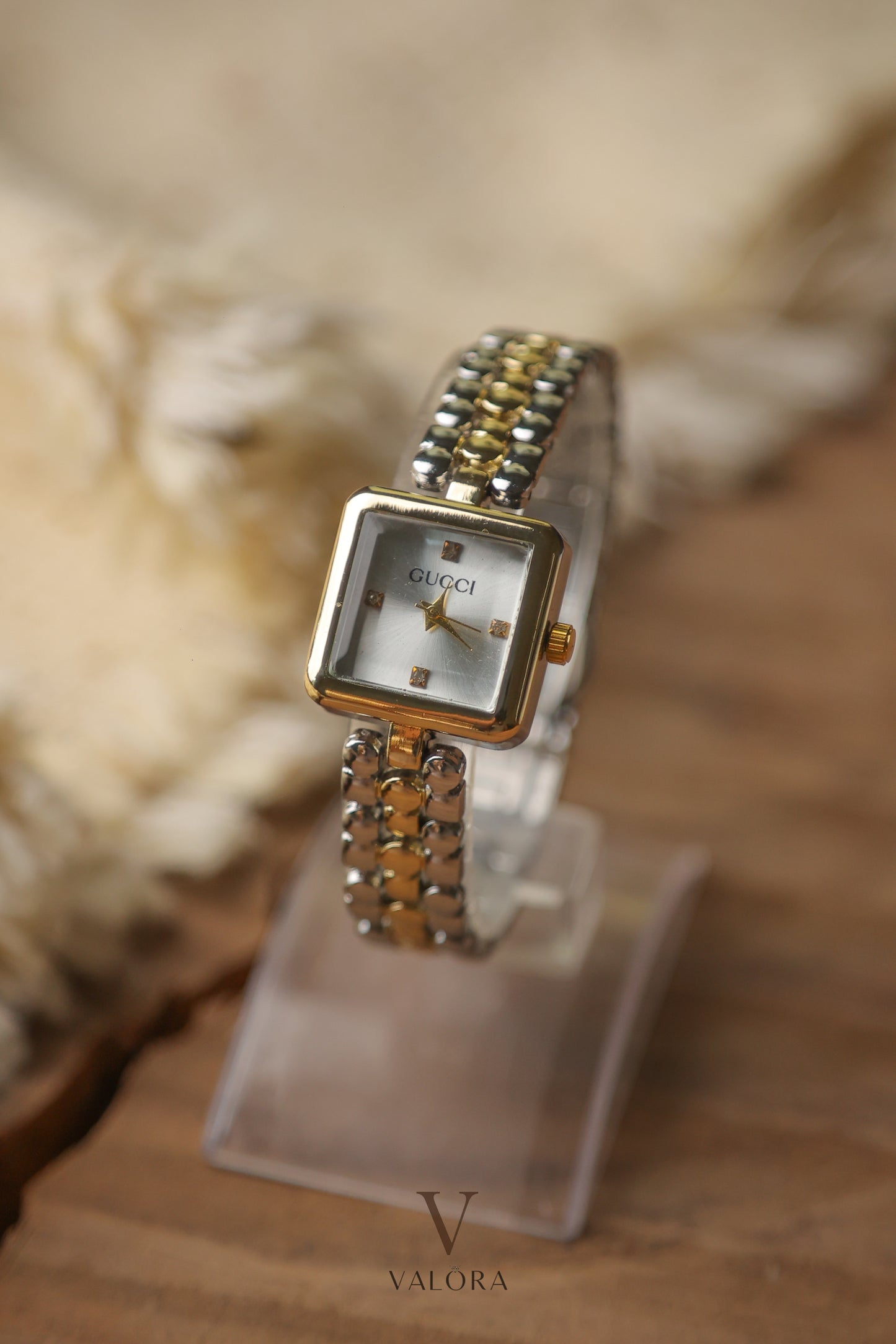 Gu-cci Twotone Square Dial