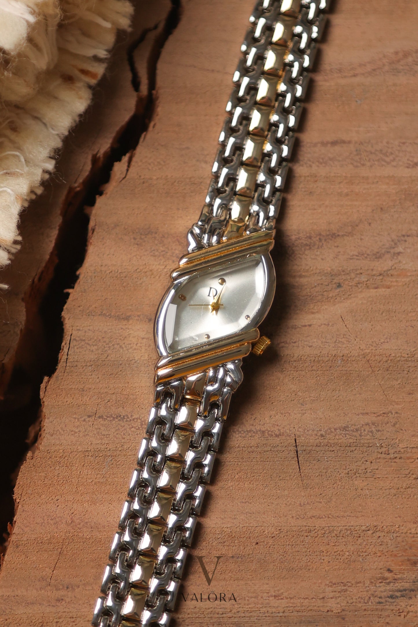 Di-or Whispering Two Tone Silver Dial