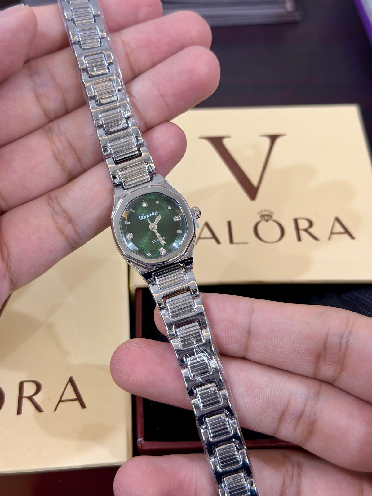 Baoke Silver Green Dial