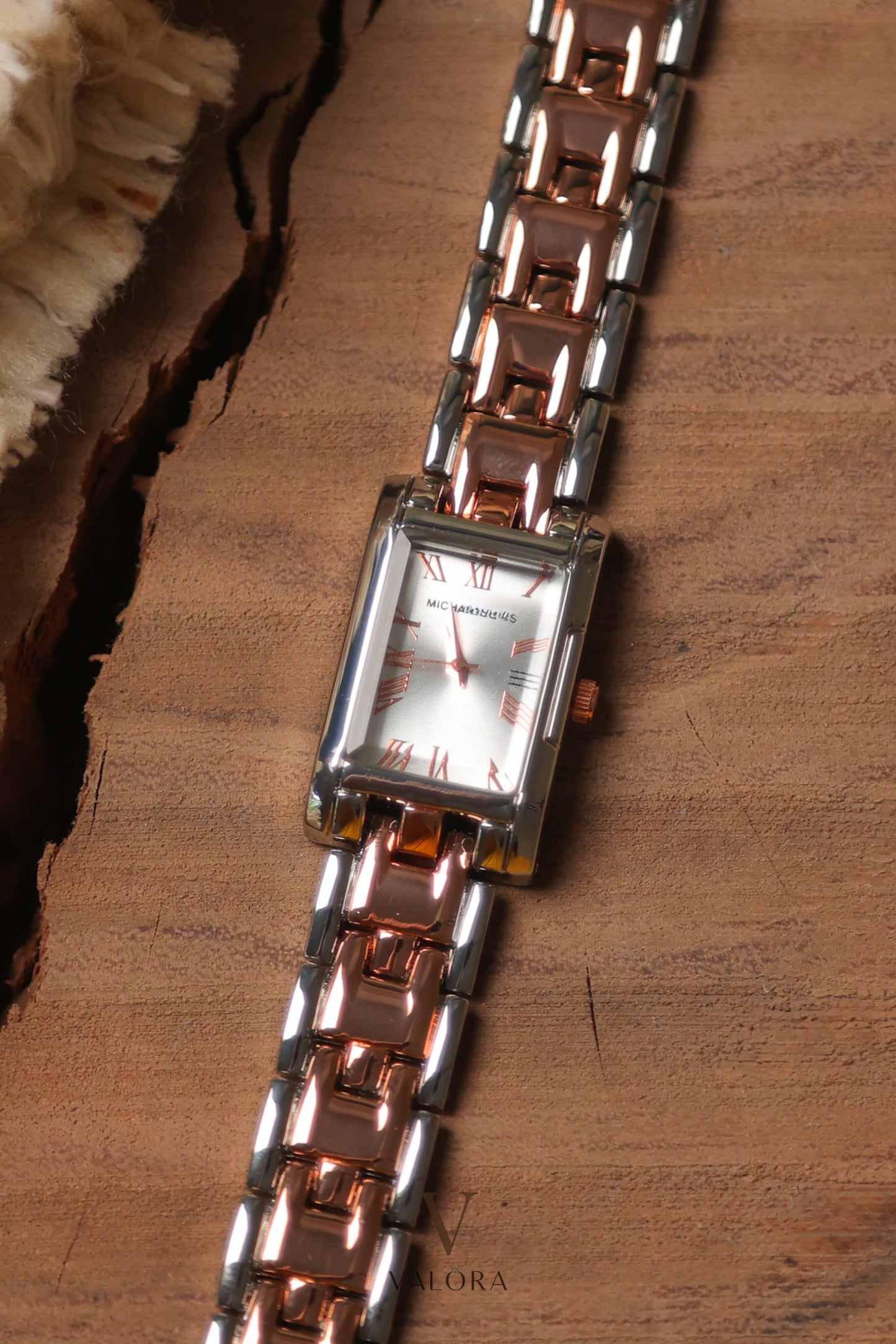 Mi-chael kors Rose Gold Silver Dial