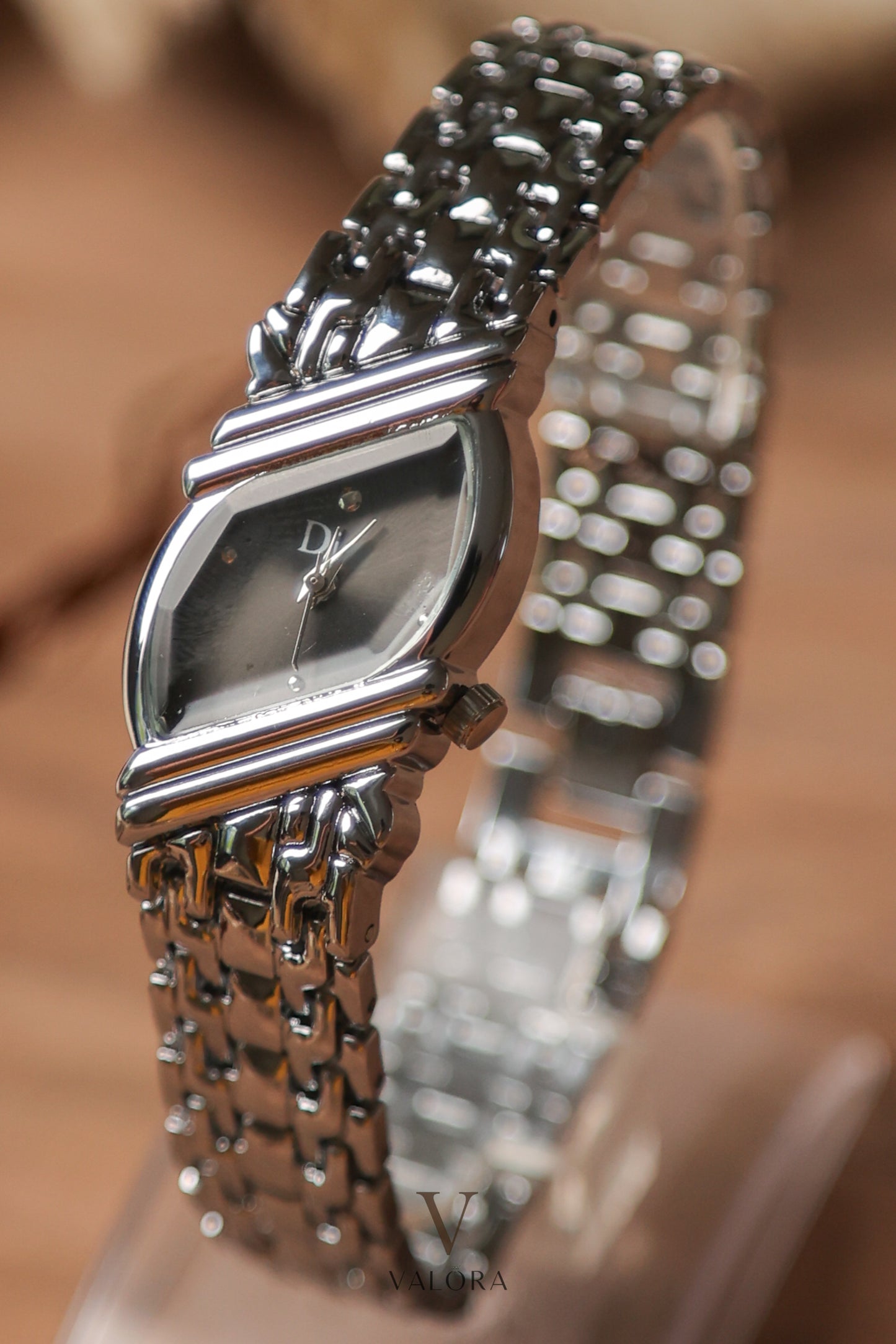 Di-or Whispering Silver Black Dial