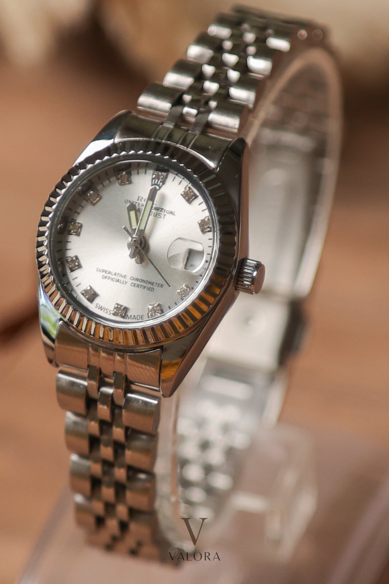 Rol-ex Silver With Silver Dial