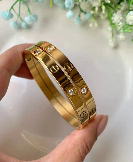 Cartier love bracelet