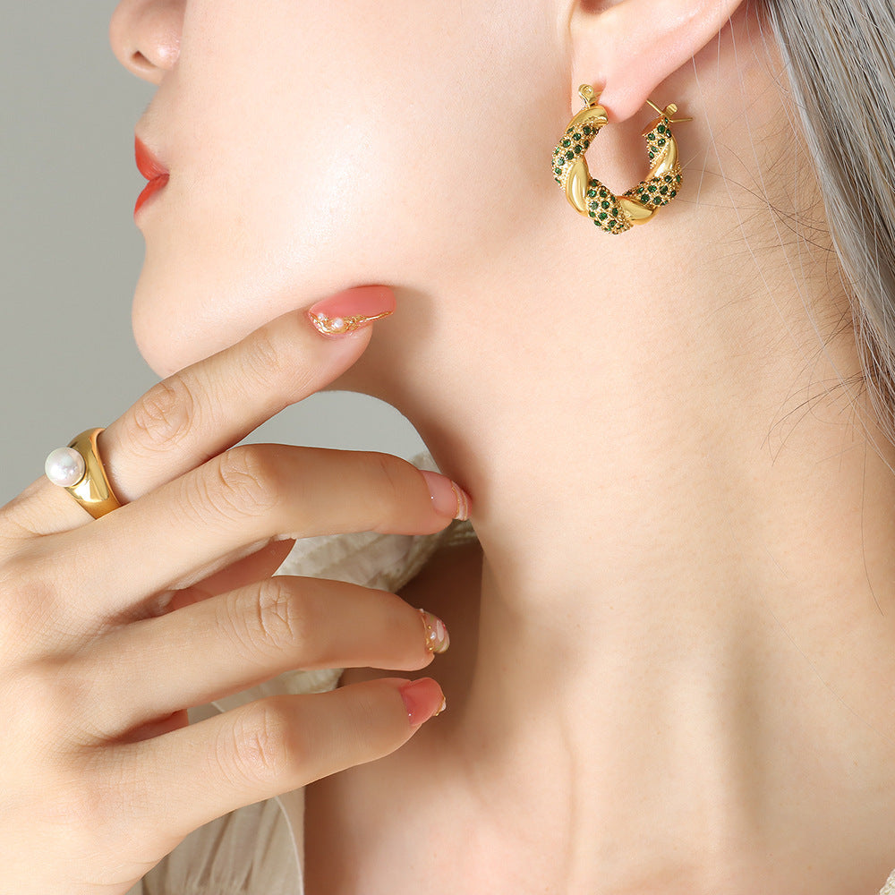 Donna Crystal Twisted Earring