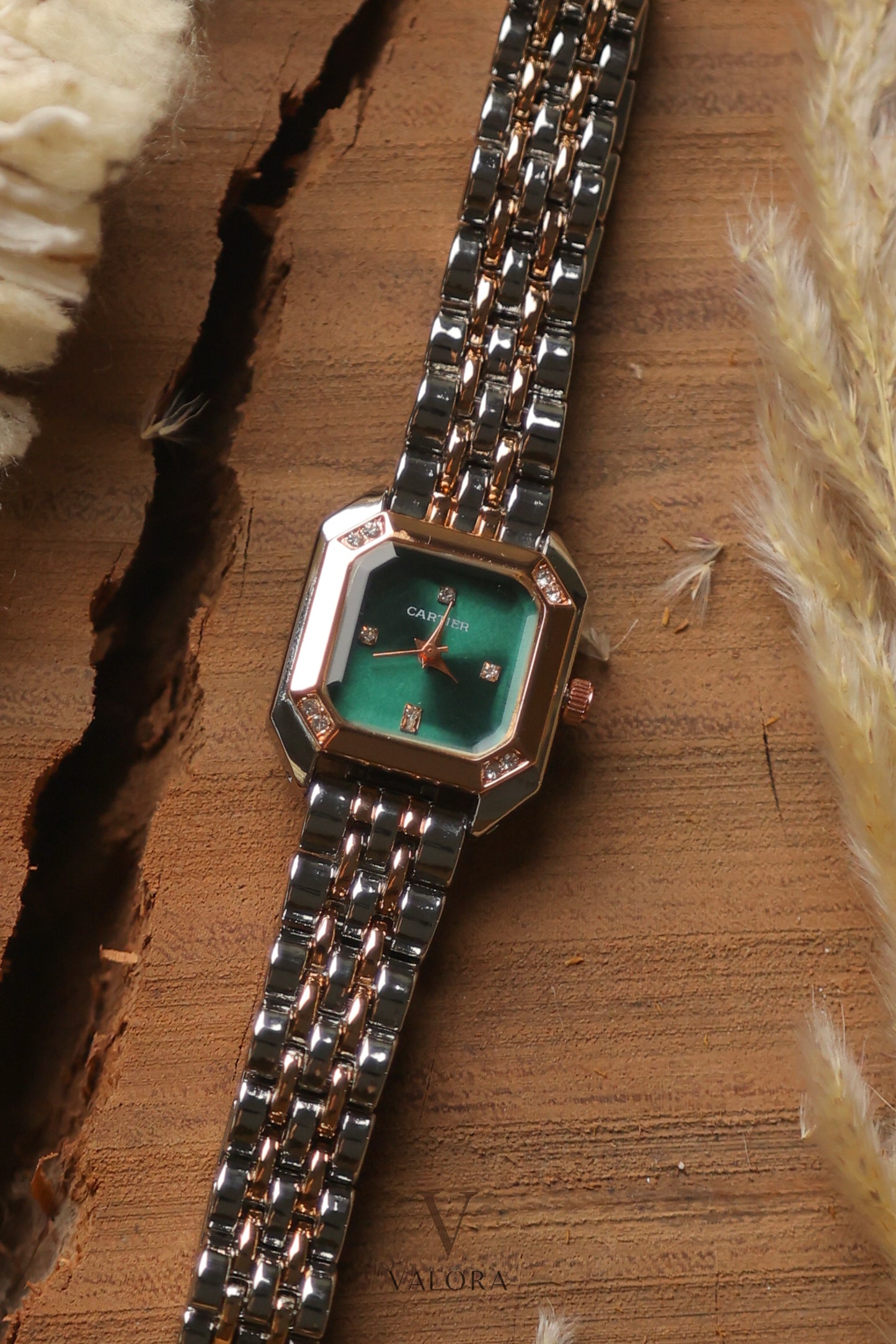 Car-tier Two tone Green Dial