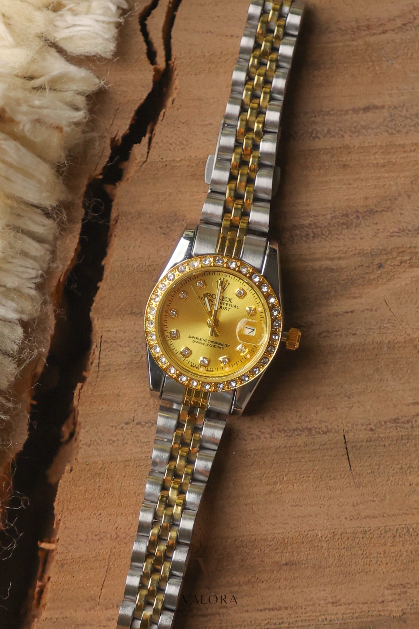 Rol-ex Mini Diamond Golden Dial