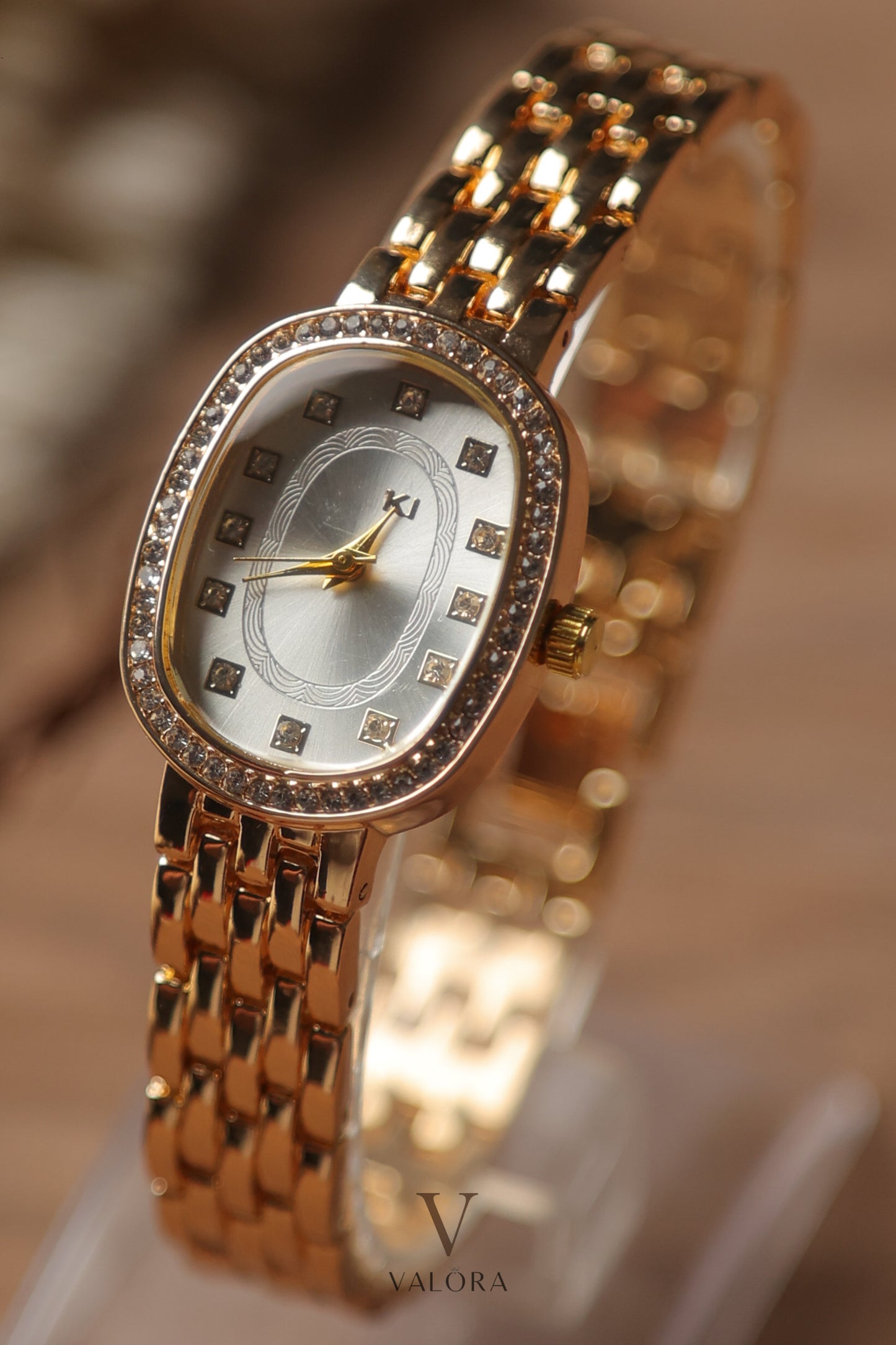 Ey-ki Diamond Oval Golden