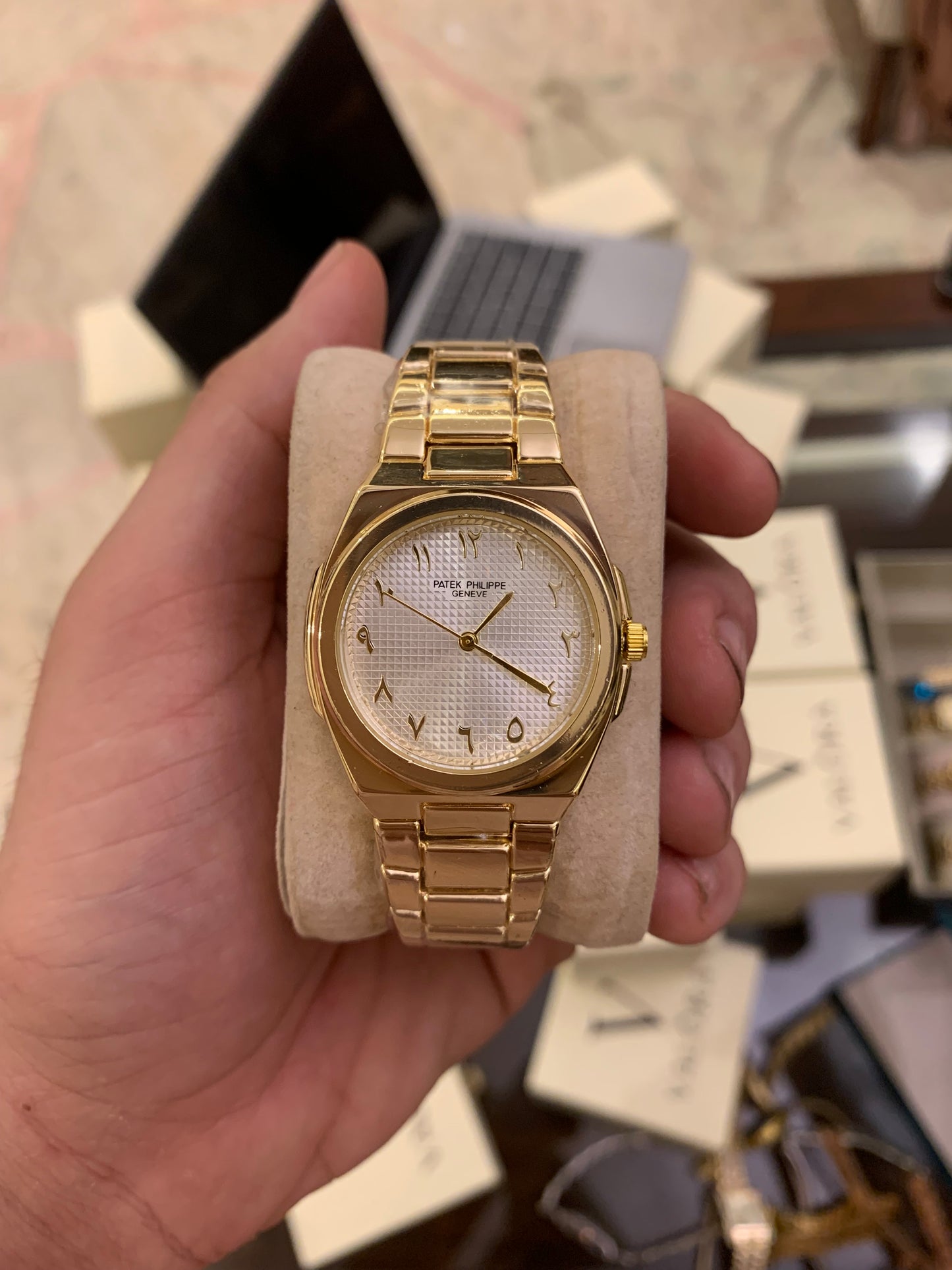 Pa-tek Phil-ippe Arabic Golden