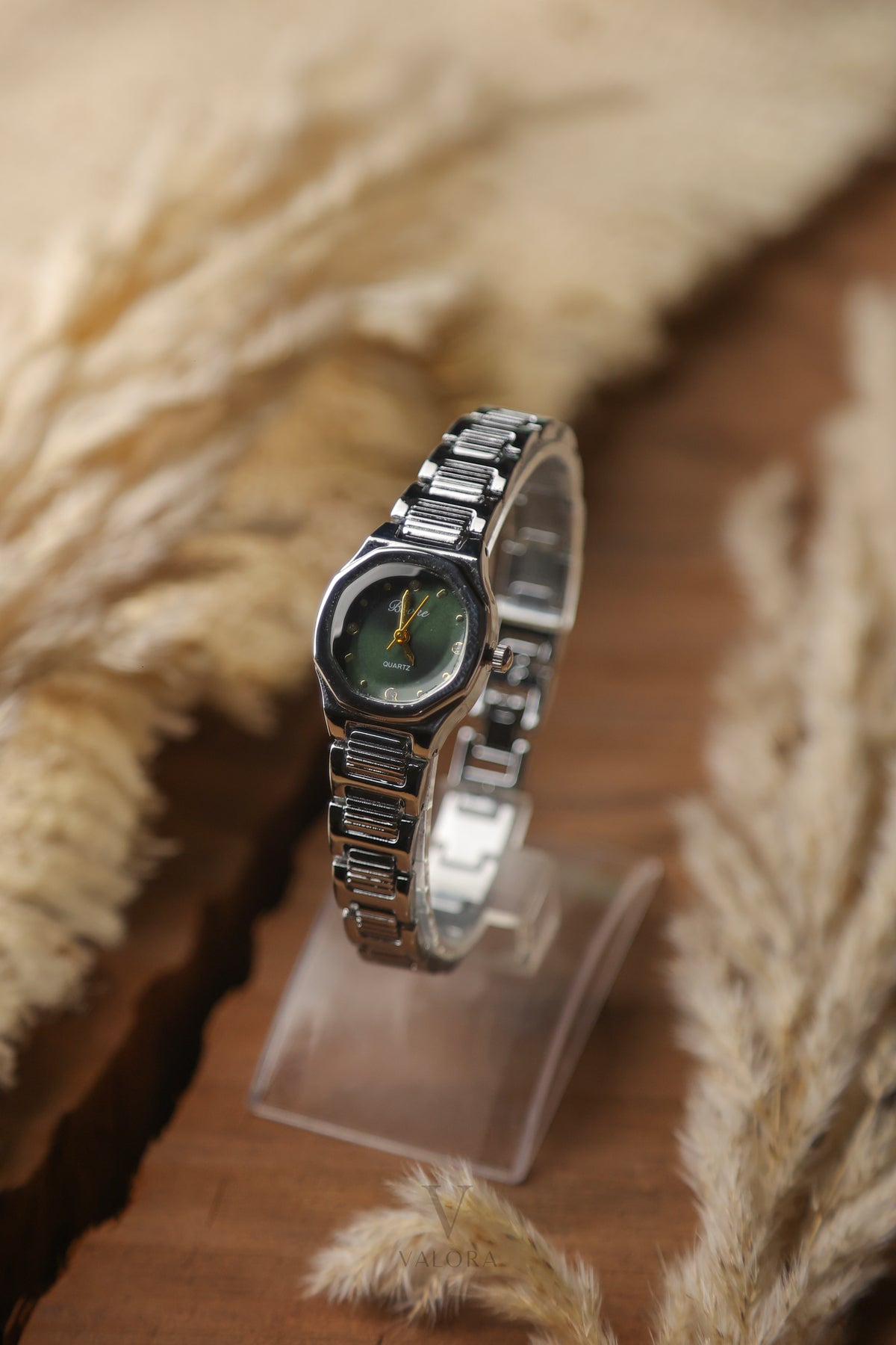 Baoke Silver Green Dial