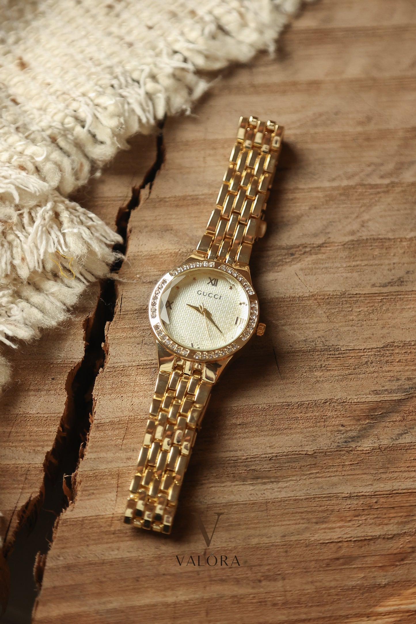 Gu-cci Diamond Bezel Golden