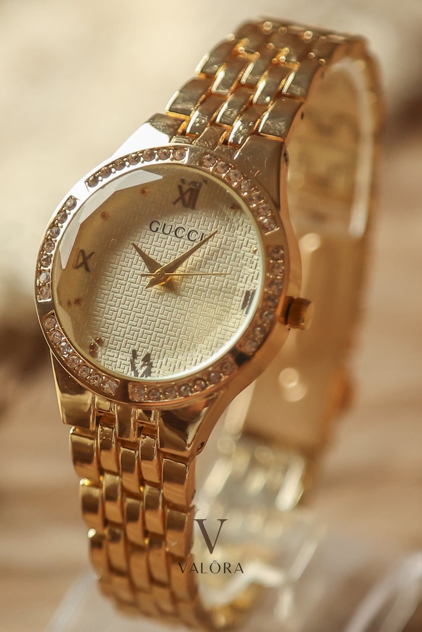 Gu-cci Diamond Bezel Golden